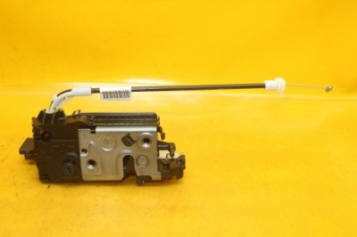 Замок дверь левый задний  peugeot 208 2008 9812501280 фото №1