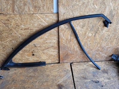 Прокладка двері правий перед renault clio v 803306673r фото №1