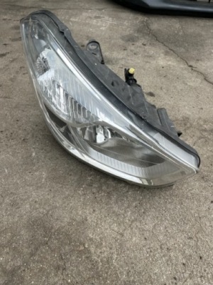 Фара лампа передняя перед правая dacia lodgy dokker 260109545r фото №1