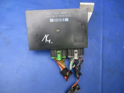 Vw seat skoda модуль комфорта 1c0962258j фото №1