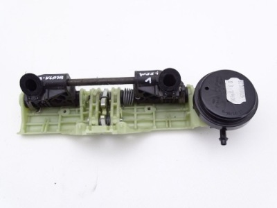 Mercedes s w221 05-13 механизм подголовник задняя фото №1