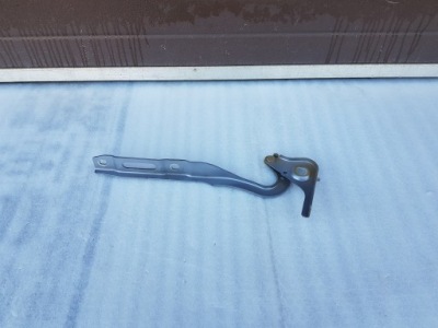 Петля капот правый berlingo iv partner iv proace city combo e 9816484780 фото №1