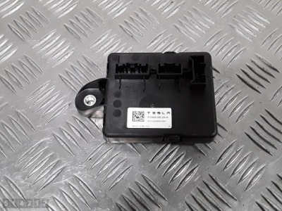 2024 tesla model y ecu 190510220a фото №1