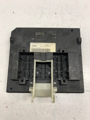 Модуль комфорту skoda оригінальний номер 5q0937084ag фото №1