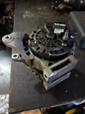 Opel zafira c insignia a генератор 140a 2.0 cdti b20dth 170km фото №1