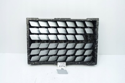 Заглушка розпилювача права bmw 1 f20 f21 lift фото №1