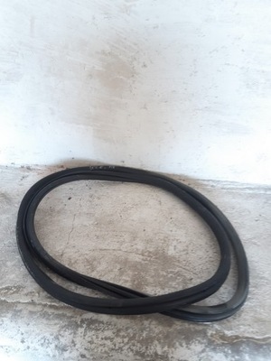 Прокладка двері правий задня peugeot 3008 ii фото №1