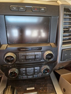 FORD F150 15-20 ORIGINAL RADIO CON CUADRO JUEGO  