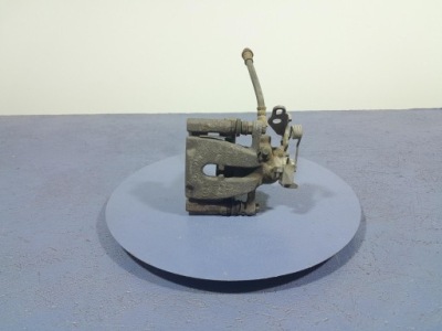 Ford galaxy mk2 2.0 tdci супорт гальмівний скоба задня лівий фото №1