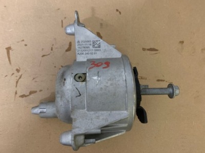 Idealna подушка двигуна ліва mercedes w206 a2062400201 фото №1