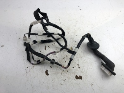 Toyota c-hr жгут дверь левый задняя 8215y-f4020c фото №1