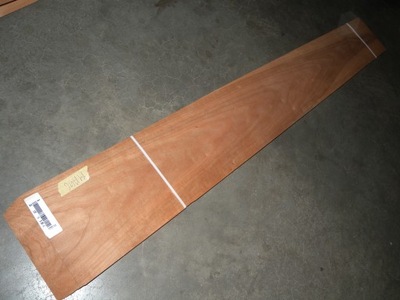 Paczka forniru czereśnia amerykańska MA46 5,89 m.kw