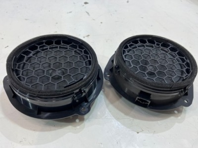Динамик audi a3 8v bang & olufsen 8v4035411a фото №1