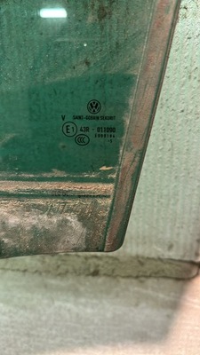 СТЕКЛО ДВЕРЬ ЗАД ЛЕВЫЙ VW PASSAT B8 УНИВЕРСАЛ фото