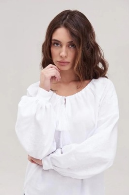 Koszula bluzka haftowana Ukraińska białe gwiazdki M