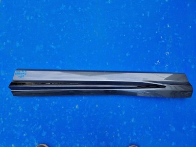 Молдинг na дверь правая przrdnia audi q3 ii 2018r- фото №1