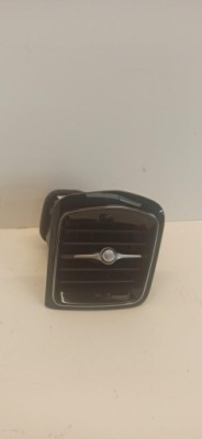 Volvo v60 cc решётка обдув левая 31477875 фото №1