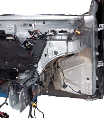 BMW IX1 U11 ĆWIARTKA PODŁUŻNICA LEWA 24R