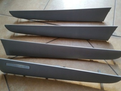 Накладка молдинг dekor audi q5 8r0867410 фото №1