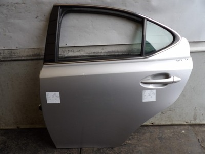 Lexus ii is 220 05-10 sedan 1g1 двері лівий задня фото №1