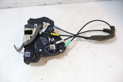 Замок правий перед двері corolla verso e120 фото №1