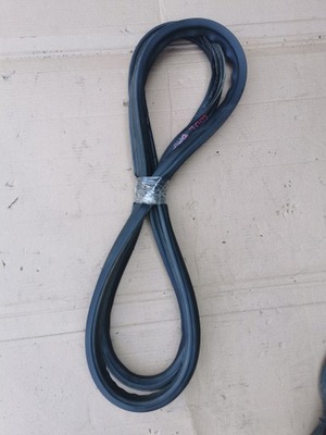 Kia soul 08- прокладка багажника фото №1