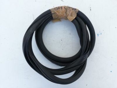 Прокладка дверь левое  задняя hyundai i30 2 12-17 hb фото №1