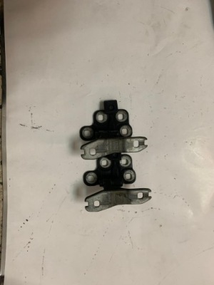 Volvo fh4 петля двері правий 23311948 фото №1