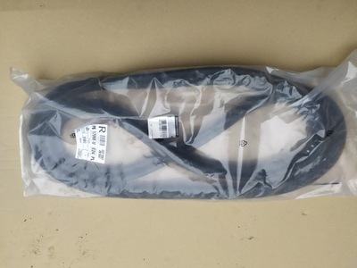 Clio iv прокладка крышки багажника фото №1