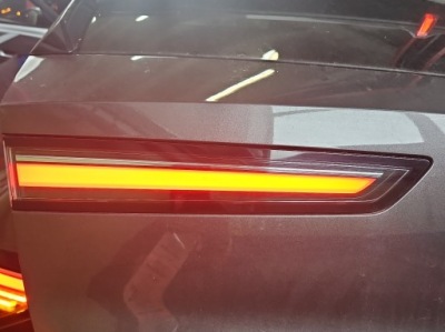 Лампа задний  левая крышки багажника led opel astra vi l европа оригинальный номер фото №1