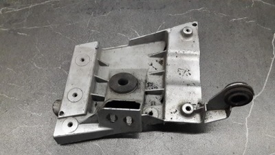 4e0821137e кронштейн кронштейн audi a8 d3 08r фото №1