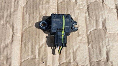 Tesla s - датчик ударный yaw фото №1
