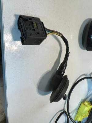 Штекер колодка с проводом bmw 7549802 фото №1