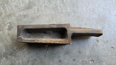 Atego підкладка перехідник osi передньої ресора передній перед 9703221684 фото №1