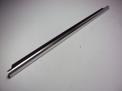 Молдинг уплотнитель стекло левый перед mercedes w251 фото №1