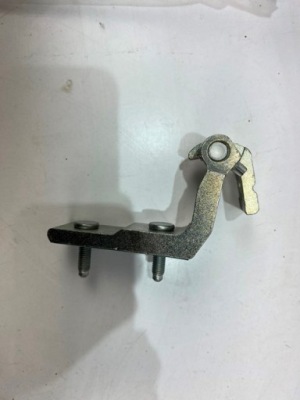 Петля дверей mercedes a-klasa w177 a1777302502 фото №1