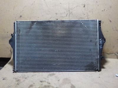 Інтеркулер радіатор повітря volvo v70 2.4b фото №1