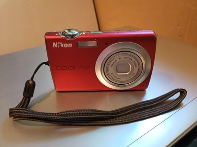 NIKON CoolPix S203