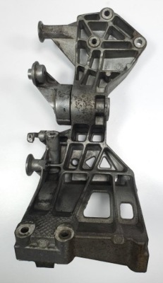 Кронштейн кронштейн генератора mercedes w169 1.5 a2662000670 фото №1