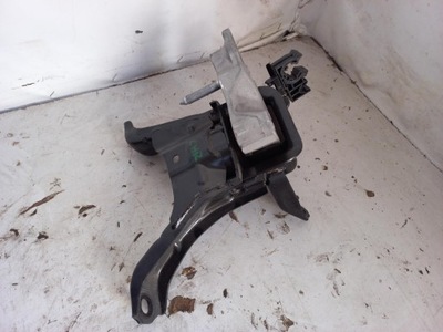 Подушка двигуна toyota chr 1.8 гібрид фото №1