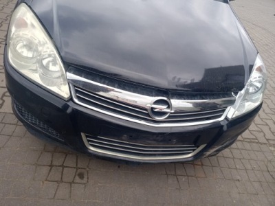 Решітка радіатора opel astra iii 04-11r фото №1