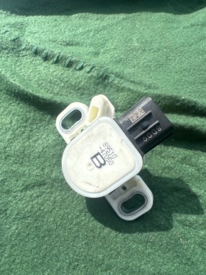 2012 toyota auris датчик 89510-47050 фото №1