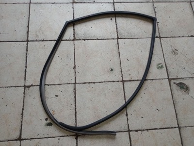 Mitsubishi grandis прокладка двері права задня фото №1