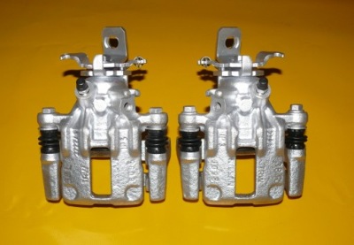 Суппорты левый правый задняя nissan primera p11 278/10 фото №1