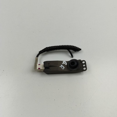 Tesla model x 2018 правая сторона камера на крыле боковой фото №1