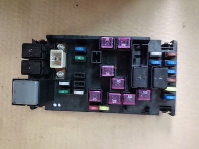 Subaru xv 2011 - 2017 rok коробка предохранителей 82241fj010 фото №1