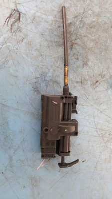 Привід кришка заливної renault modus 1.5dci 04r фото №1