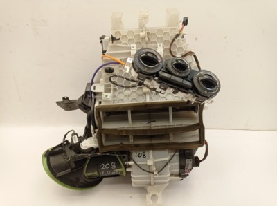 Peugeot 208 i обігрівач панель фото №1