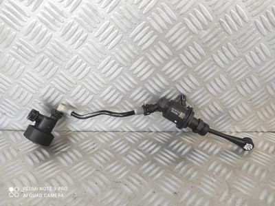 Циліндр зчеплення помпа зчеплення 306102918r renault kangoo ii lift 1.5 blue dci фото №1