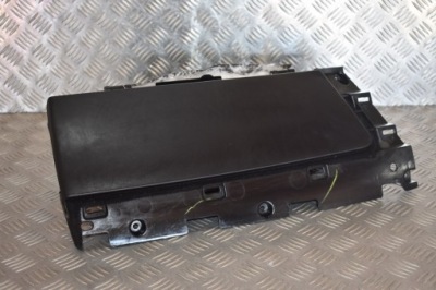 Бардачок пасажира правий i tesla model s фото №1